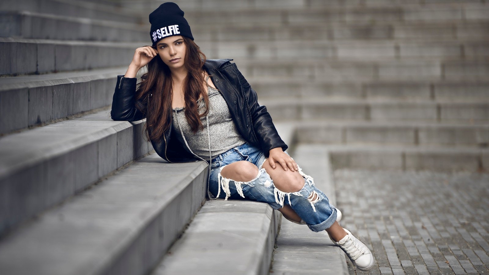 Sassy girls in Varri