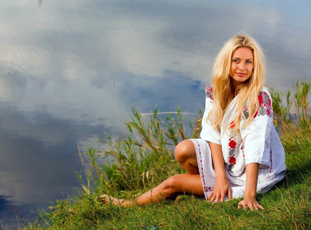 Sexy girl Slavic girls in Varri