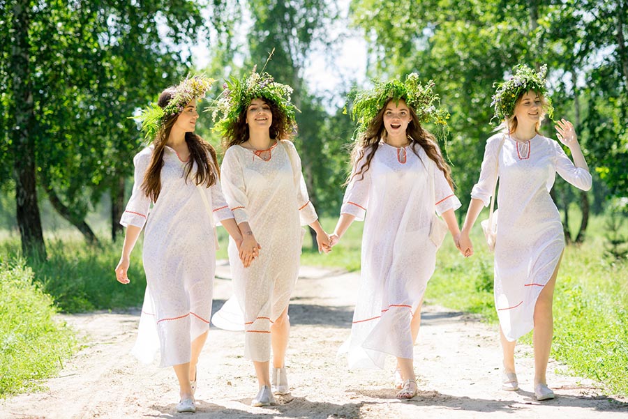 Slavic girls in Varri