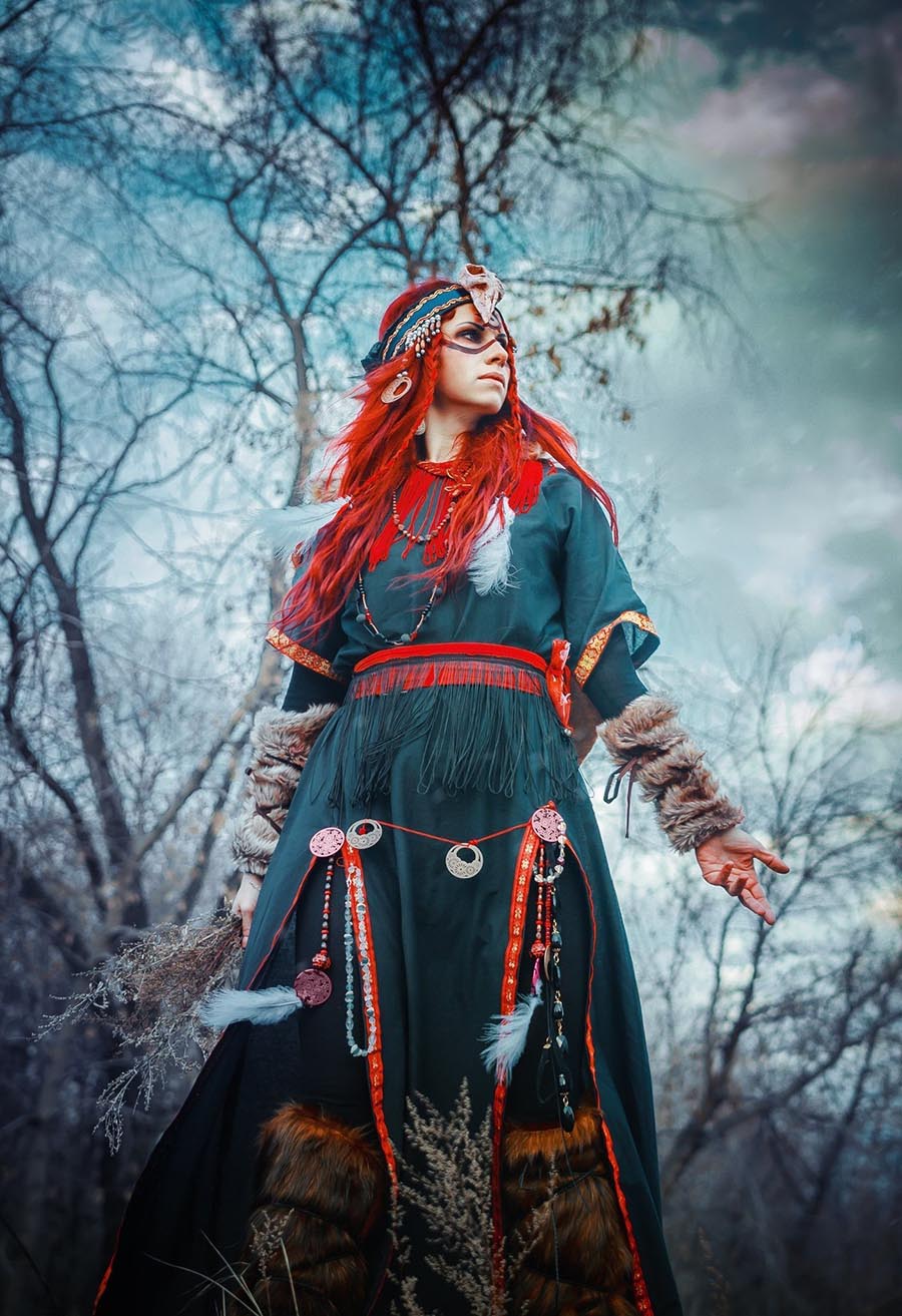 Girls in Slavic costumes underwear in Varri