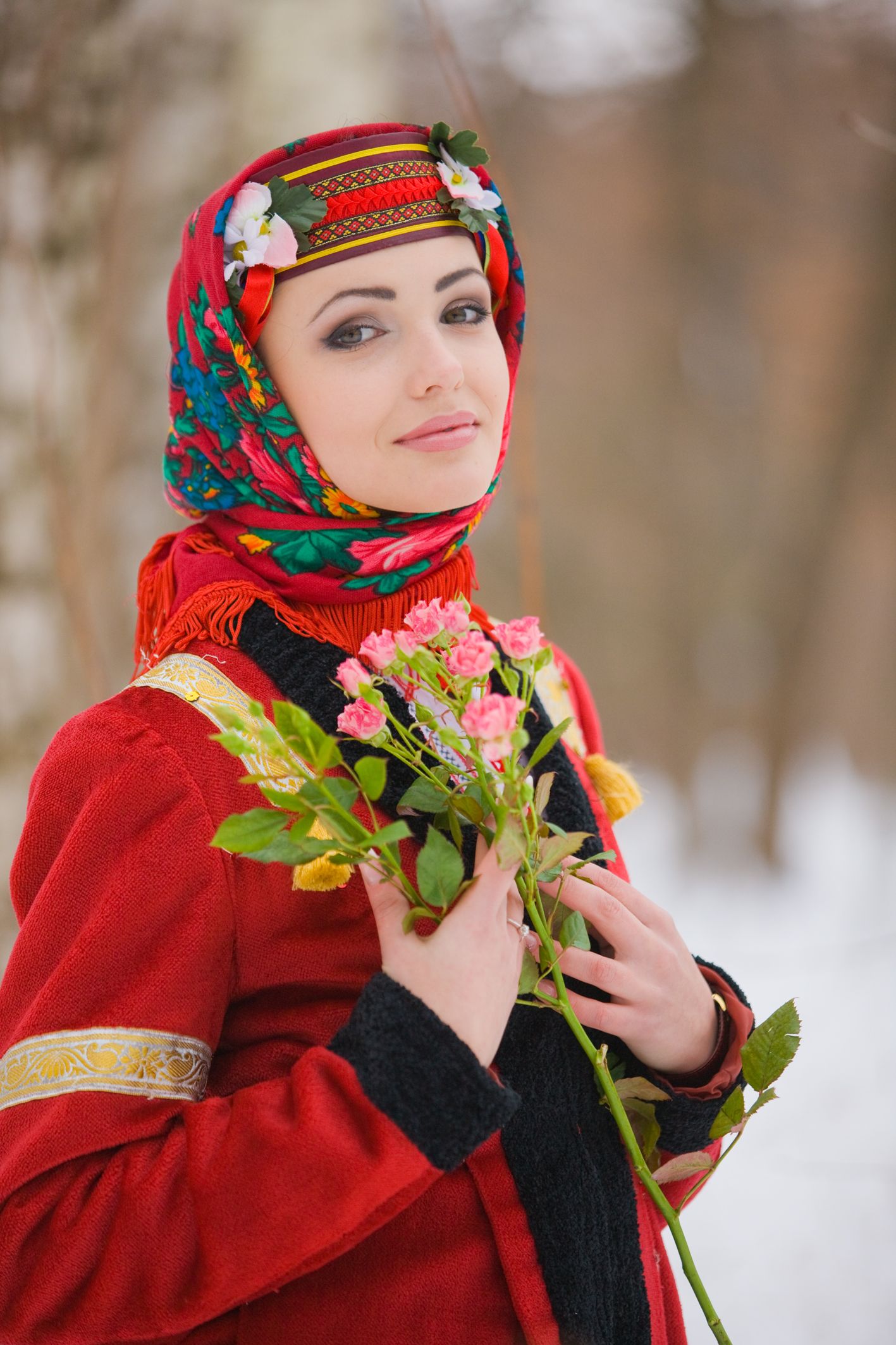 Sexy girl Girls in Slavic costumes in Varri